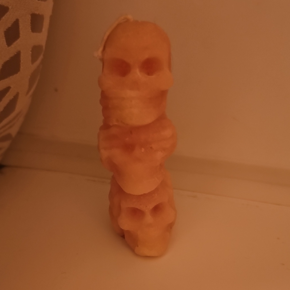 Stacked Skull Candle